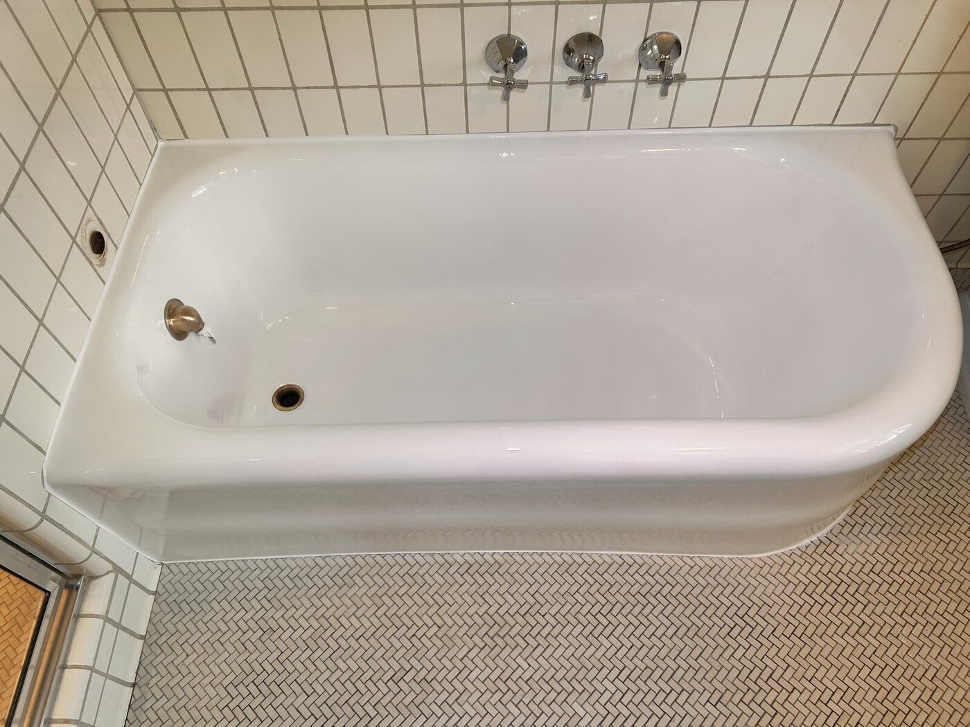 Bathtub Refinishing