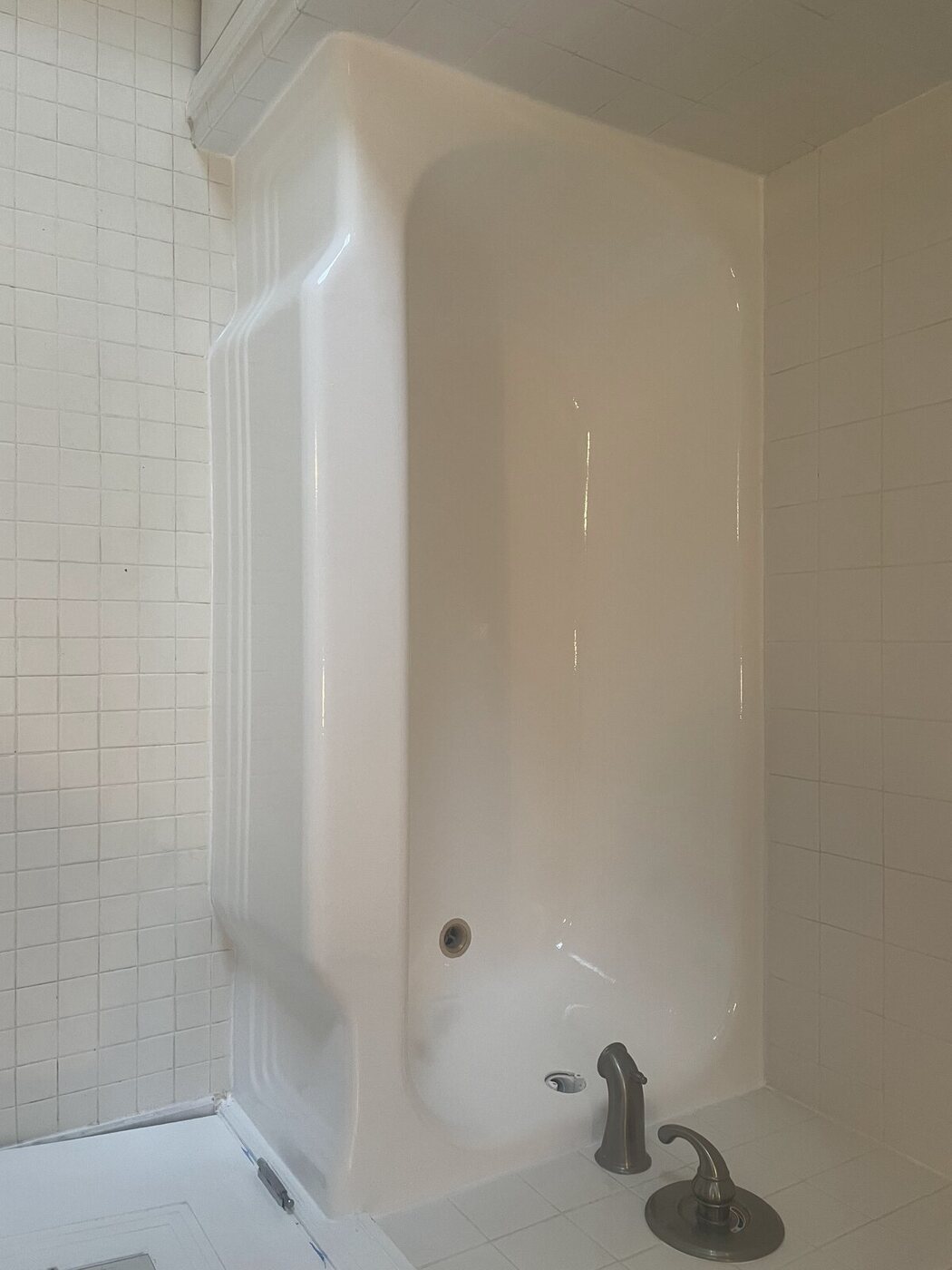 Tub & Surround