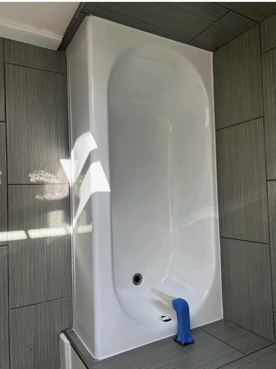 Bathtub Refinishing